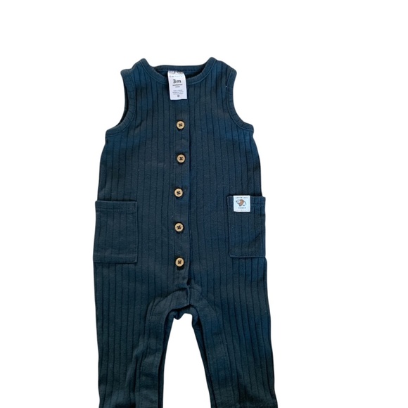 Carter’s 3M Baby Overalls & Modern Baby Long Sleeve Bodysuit Set | - Picture 2 of 4